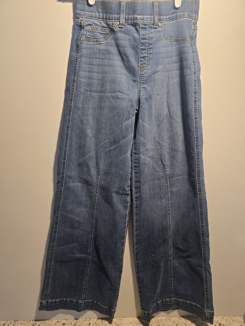 Spanx Seamed Front Wide Leg Jeans Womens Size small medium wash flattering fit